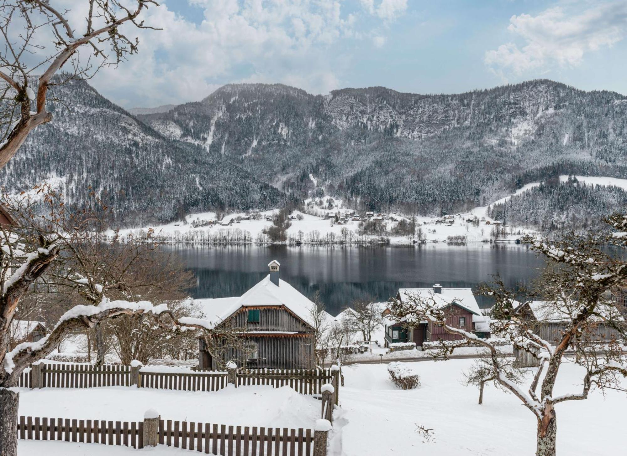 Seepanorama Apartments Am Grundlsee Exteriör bild